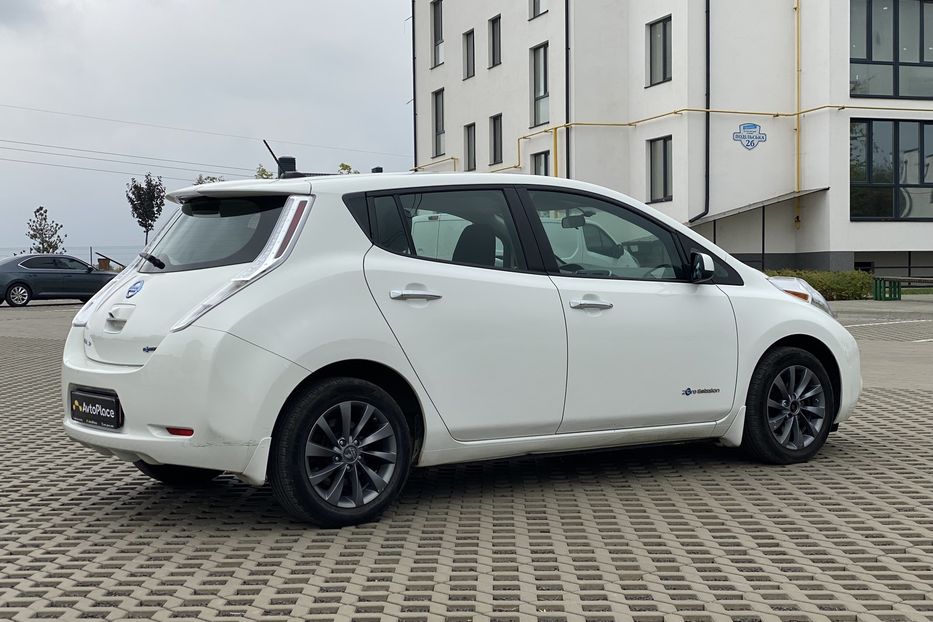 Продам Nissan Leaf 2014 года в Луцке