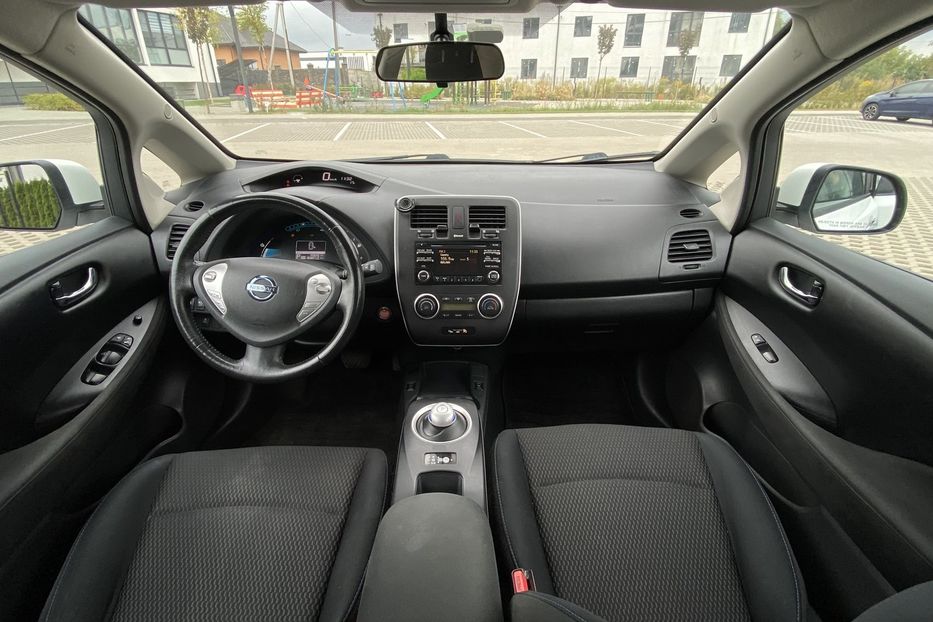 Продам Nissan Leaf 2014 года в Луцке