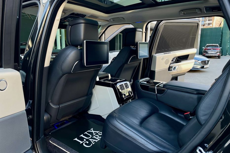 Продам Land Rover Range Rover Autobiography Long 2019 года в Киеве