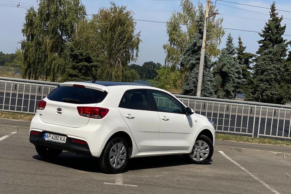 Продам Kia Rio 2017 года в Днепре