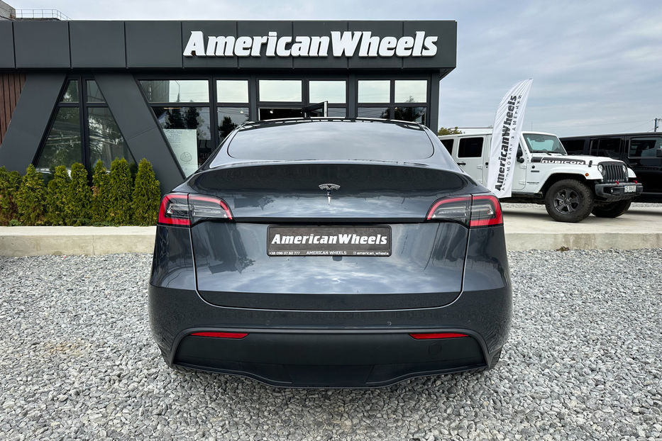 Продам Tesla Model Y Long Range Dual Motor 2020 года в Черновцах