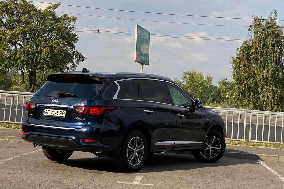 Продам Infiniti QX60 2018 года в Днепре