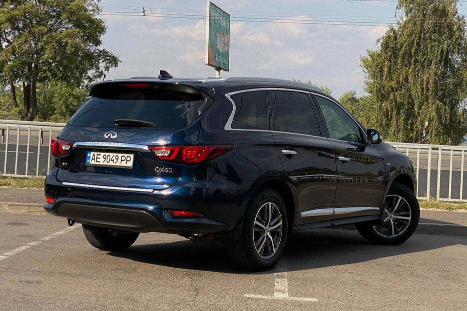 Продам Infiniti QX60 2018 года в Днепре