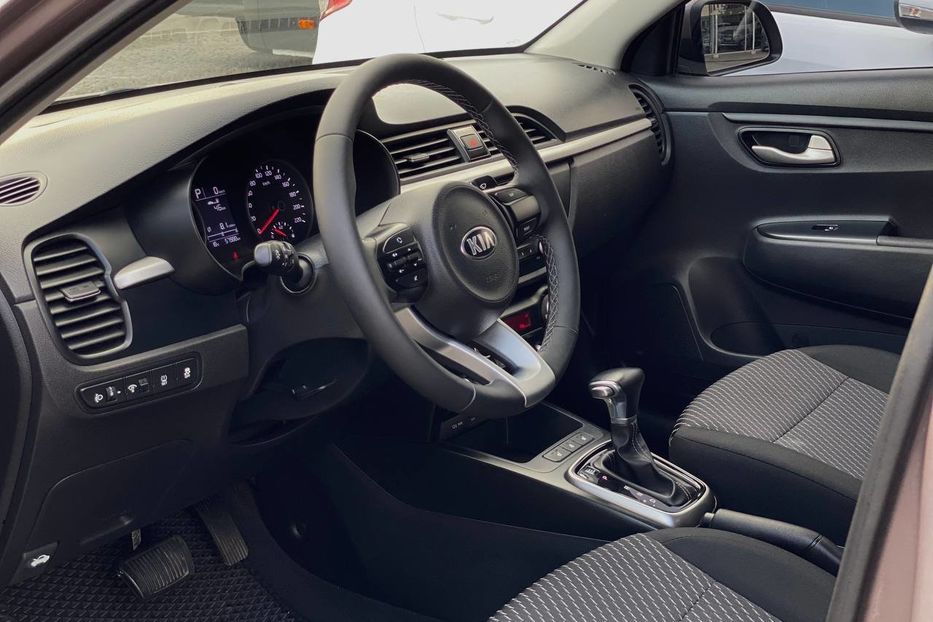 Продам Kia Rio 2018 года в Днепре