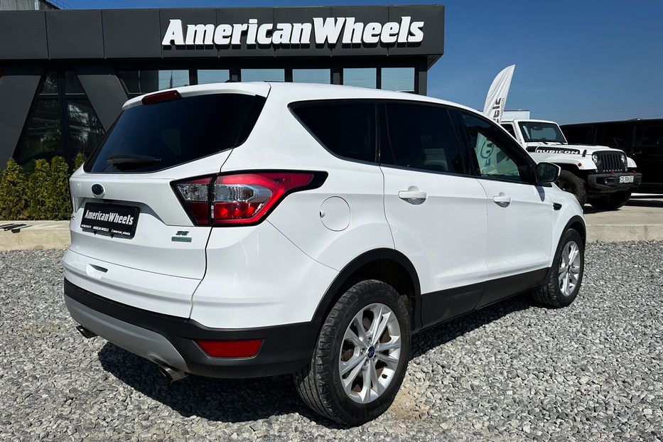 Продам Ford Escape SE 2017 года в Черновцах