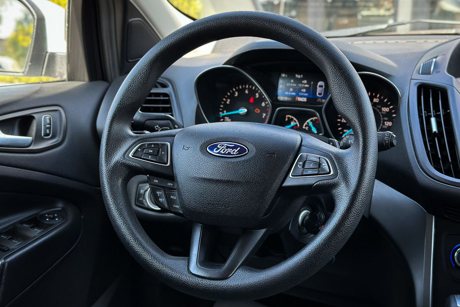 Продам Ford Escape SE 2017 года в Черновцах