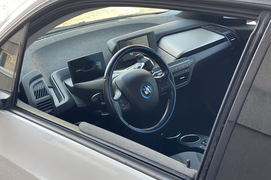 Продам BMW I3 2015 года в Луцке