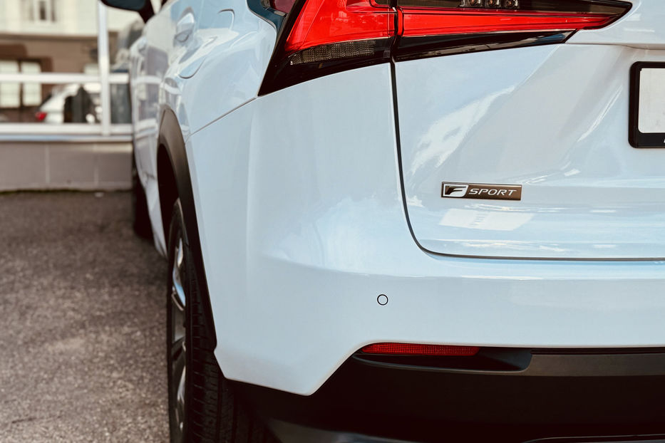 Продам Lexus NX 300 F-sport 2019 года в Одессе