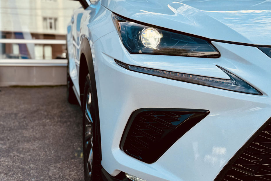 Продам Lexus NX 300 F-sport 2019 года в Одессе