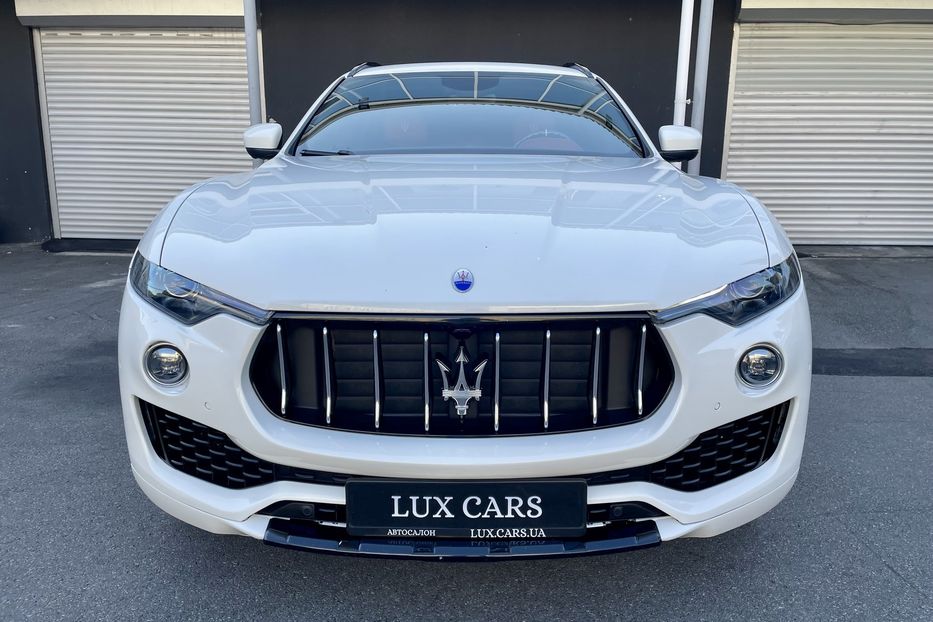 Продам Maserati Levante SQ4 2016 года в Киеве