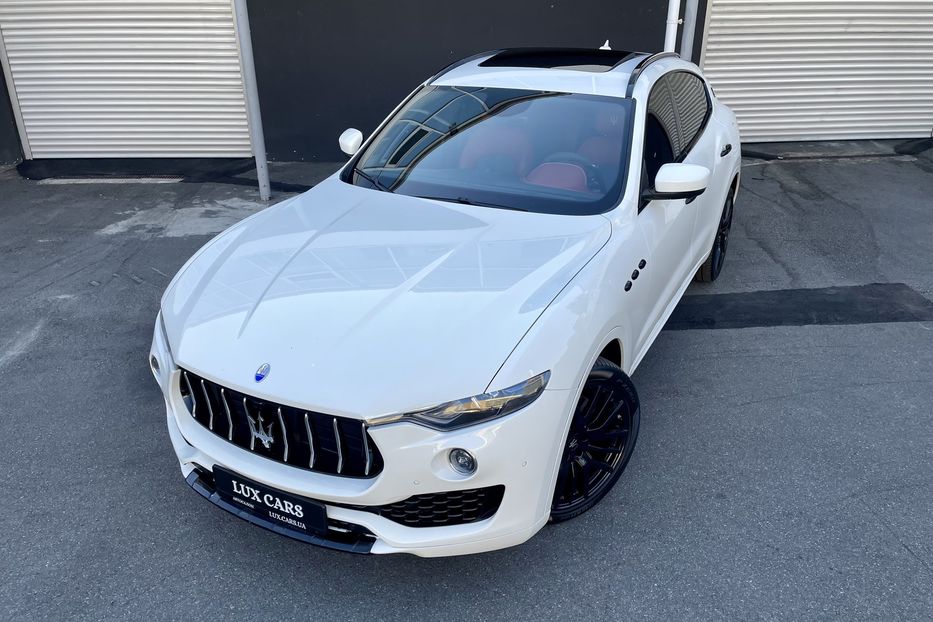 Продам Maserati Levante SQ4 2016 года в Киеве