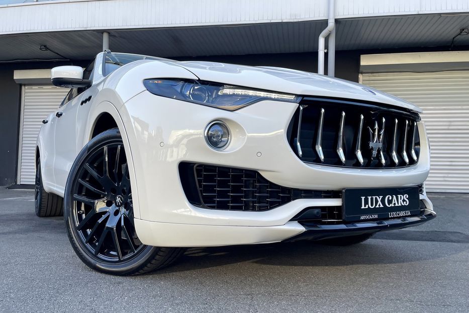 Продам Maserati Levante SQ4 2016 года в Киеве