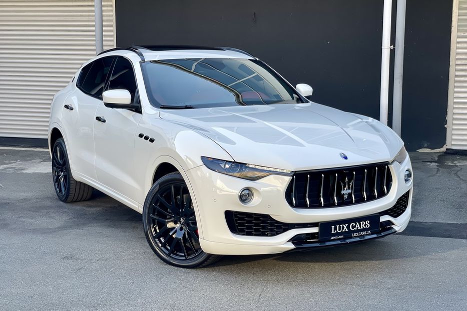 Продам Maserati Levante SQ4 2016 года в Киеве