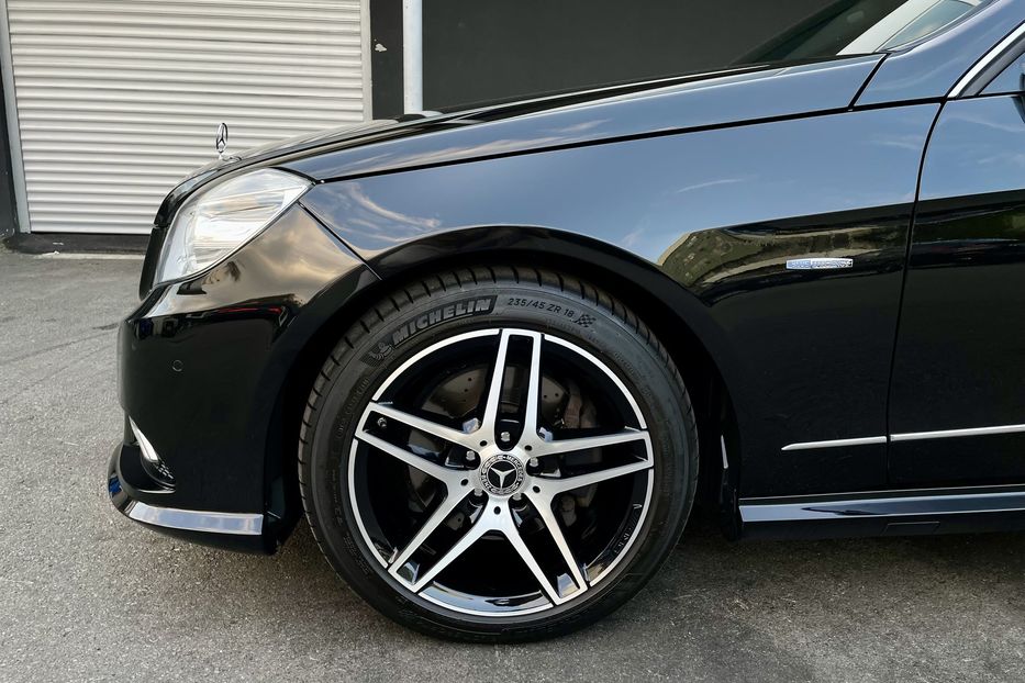 Продам Mercedes-Benz E-Class 350CDI 4Matic 2010 года в Киеве