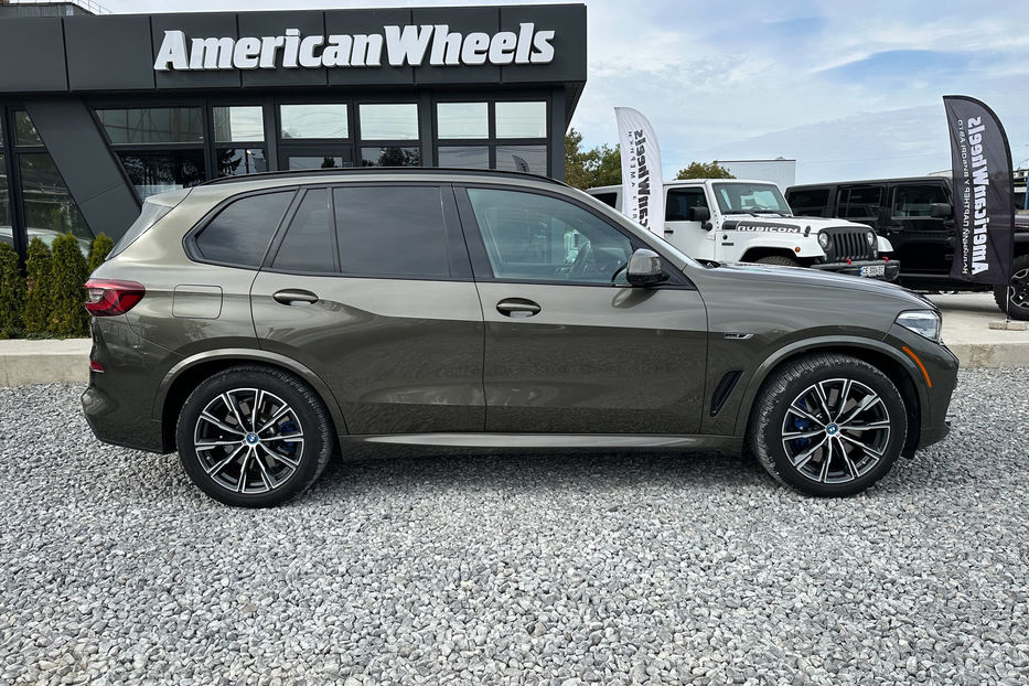 Продам BMW X5 xDrive 45e 2022 года в Черновцах