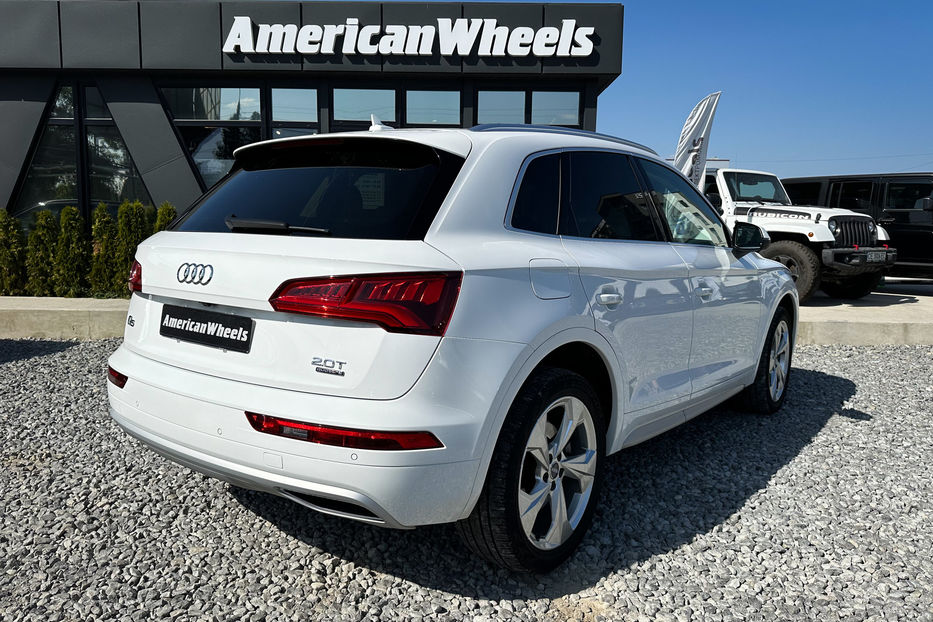 Продам Audi Q5 Premium Plus 2018 года в Черновцах