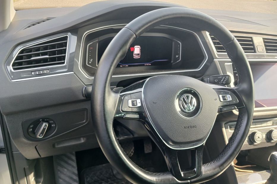 Продам Volkswagen Tiguan 2.0 TDI DSG (190 к.с.) 4Мotion 2020 года в Львове