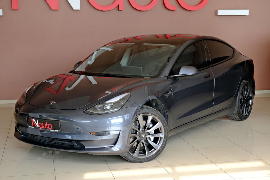 Продам Tesla Model 3 2022 года в Одессе