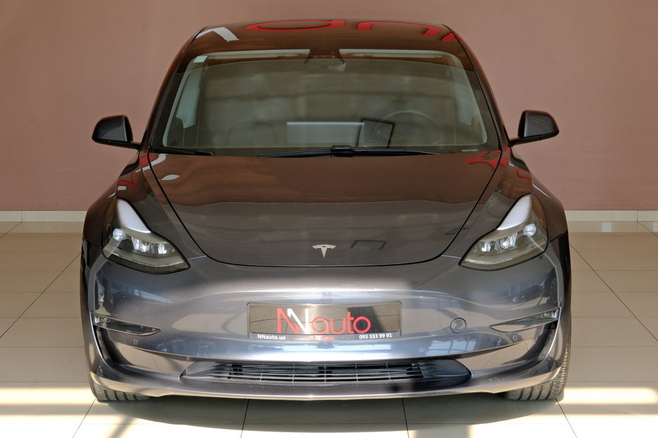 Продам Tesla Model 3 2022 года в Одессе