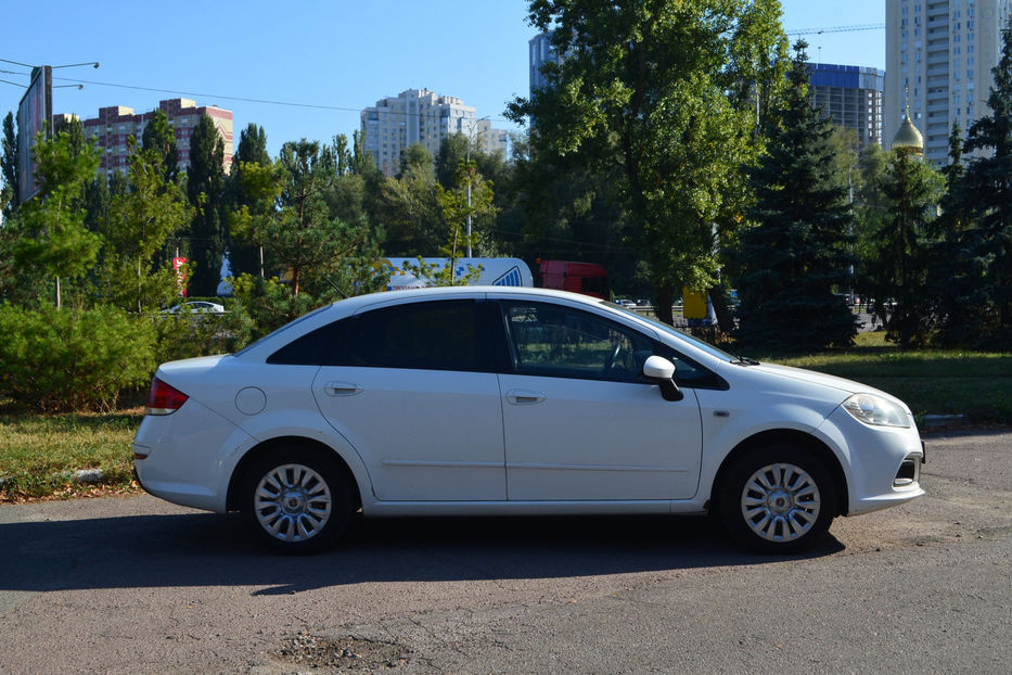 Продам Fiat Linea 2013 года в Киеве