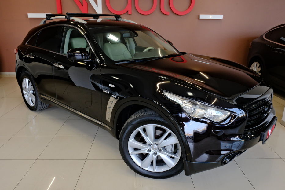 Продам Infiniti QX70 2014 года в Одессе