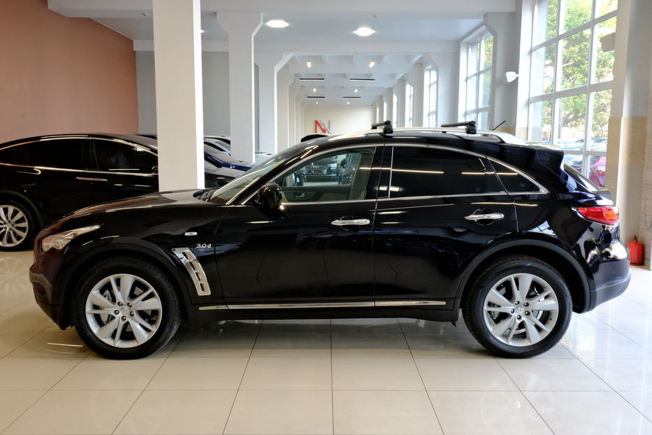 Продам Infiniti QX70 2014 года в Одессе