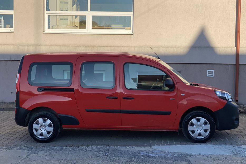 Продам Renault Kangoo пасс. Maxi 2019 года в Луцке