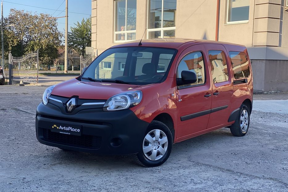 Продам Renault Kangoo пасс. Maxi 2019 года в Луцке