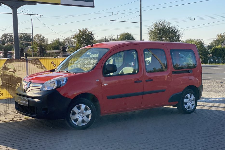 Продам Renault Kangoo пасс. Maxi 2019 года в Луцке