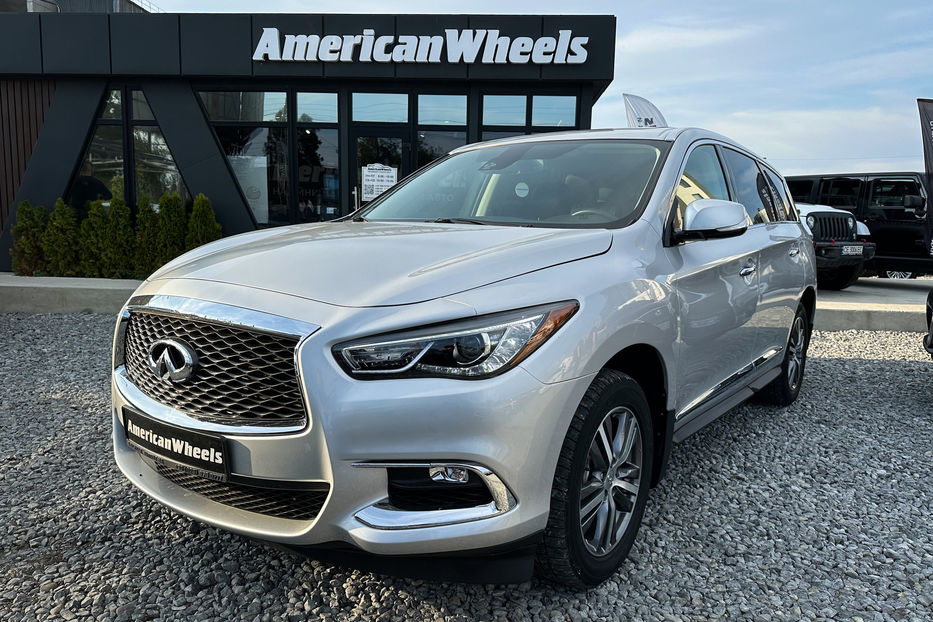 Продам Infiniti Q60 Luxe/Pure 2019 года в Черновцах