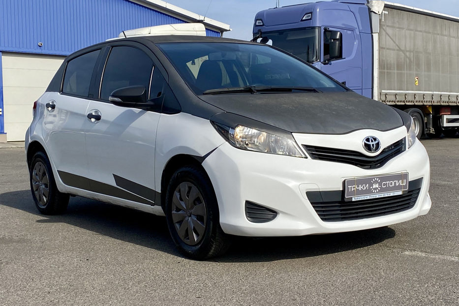 Продам Toyota Yaris 2012 года в Киеве