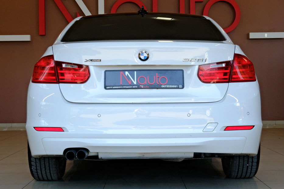 Продам BMW 328 2014 года в Одессе