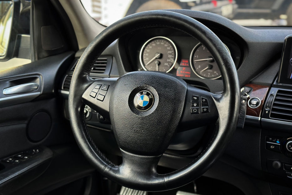 Продам BMW X5 xDrive 35d 2010 года в Черновцах