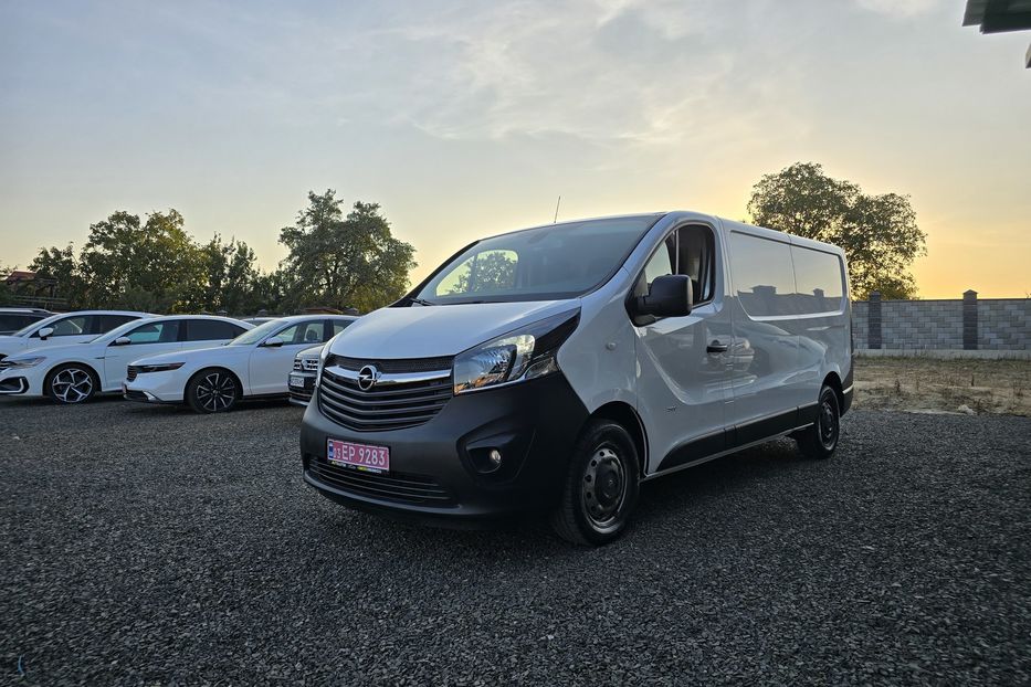 Продам Opel Vivaro груз. L2H1 92kw v5038 2017 года в Луцке