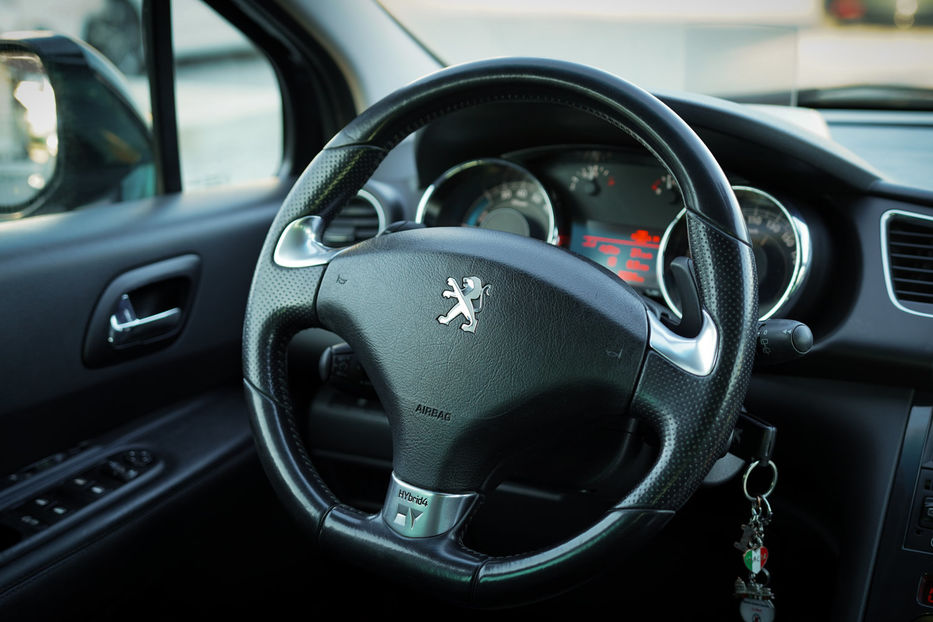 Продам Peugeot 3008 2014 года в Черновцах