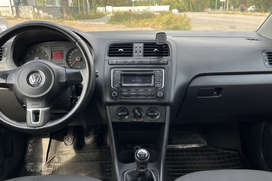 Продам Volkswagen Polo Oficial 2013 года в Николаеве