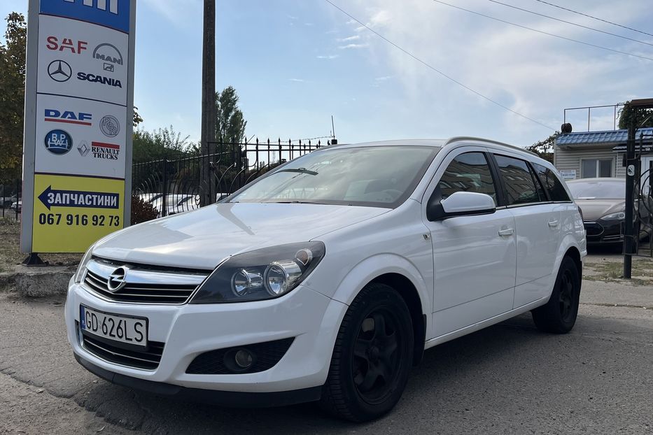 Продам Opel Astra H Combi TDI 2011 года в Николаеве