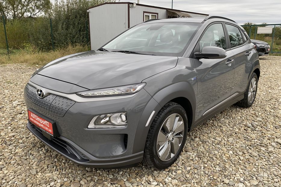 Продам Hyundai Kona 39.2 kWh Безключовий Камера 2020 года в Львове