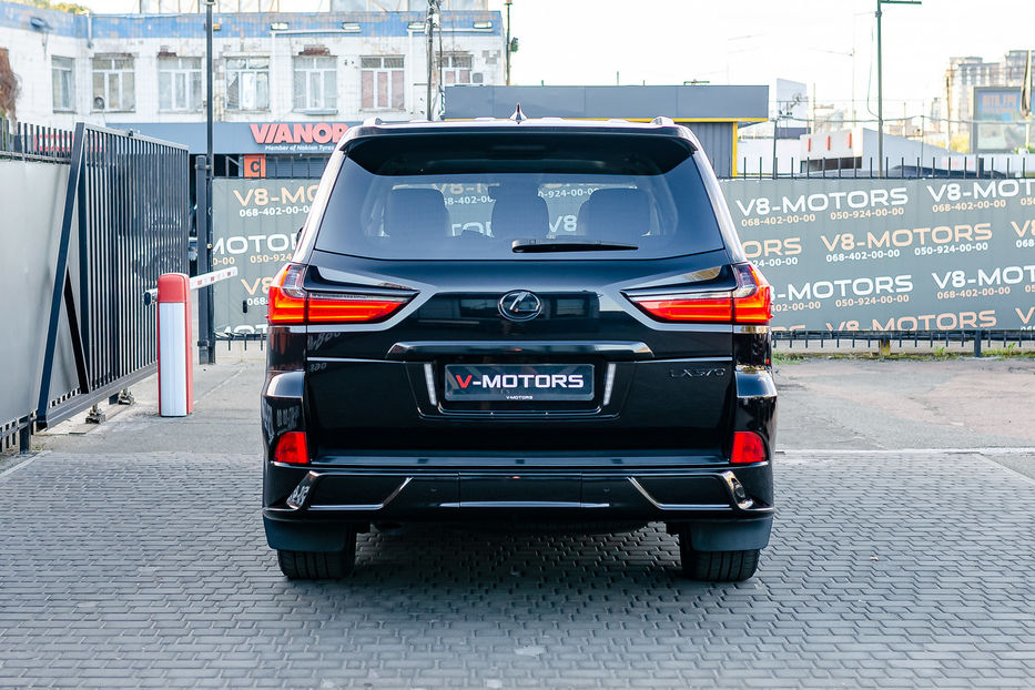 Продам Lexus LX 570 F-Sport 2019 года в Киеве