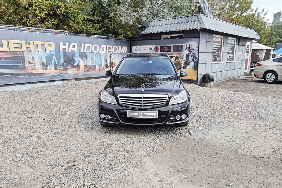 Продам Mercedes-Benz C-Class 2012 года в Киеве