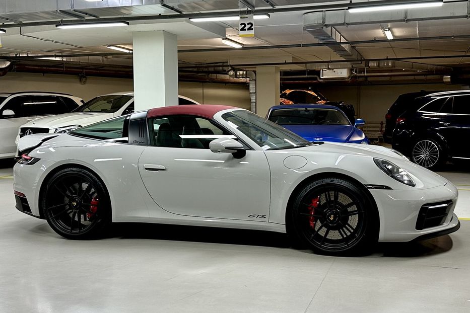 Продам Porsche 911 Targa 4 GTS 2024 года в Киеве