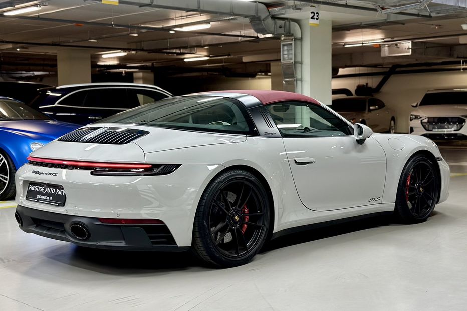 Продам Porsche 911 Targa 4 GTS 2024 года в Киеве