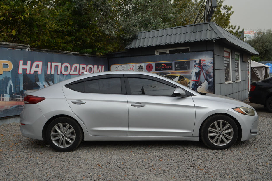 Продам Hyundai Elantra 2016 года в Киеве