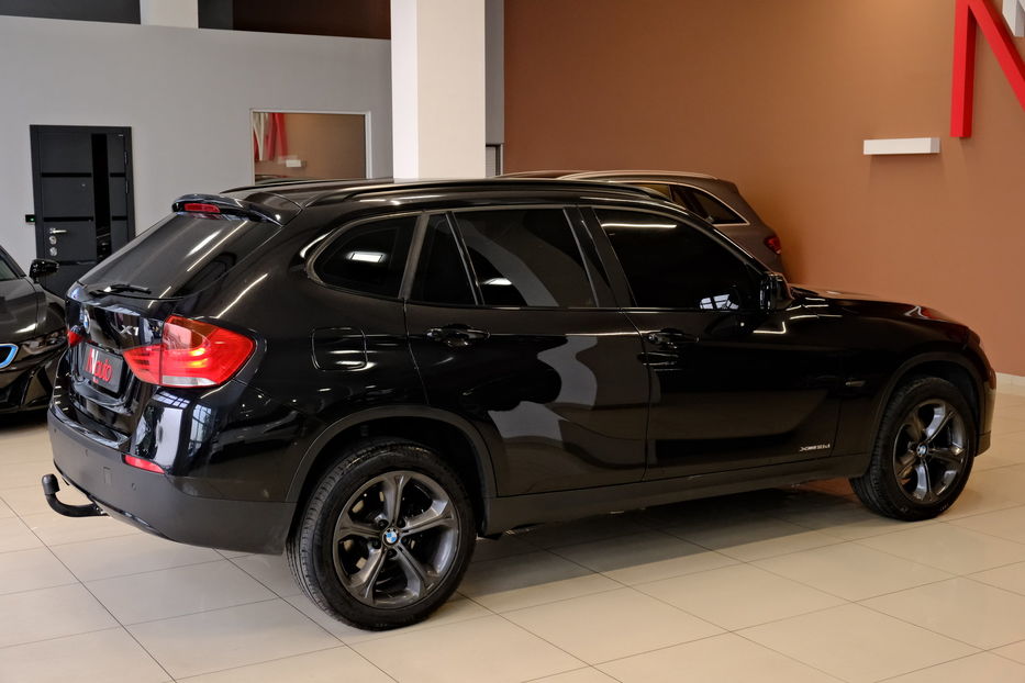 Продам BMW X1 X-Drive 2011 года в Одессе