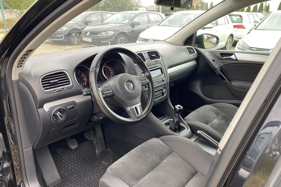 Продам Volkswagen Golf  VI 1.4 TSI (122 л.с.) 6-MКП 2010 года в Львове