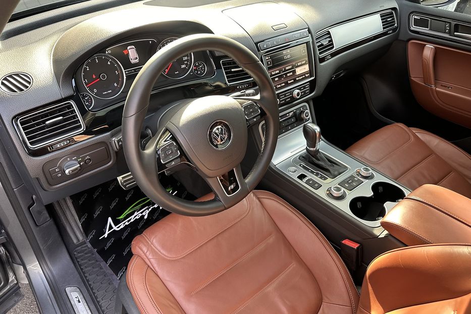 Продам Volkswagen Touareg 4motion 4.2 diesel V8 2015 года в Киеве