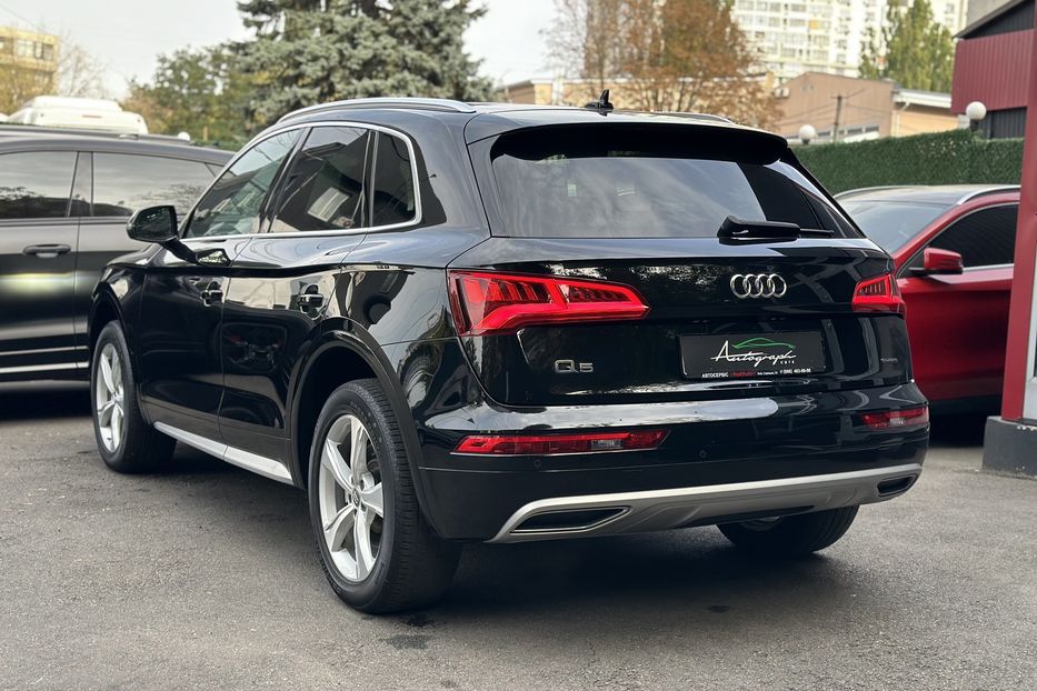 Продам Audi Q5 Quattro 2.0 TFSI 2017 года в Киеве