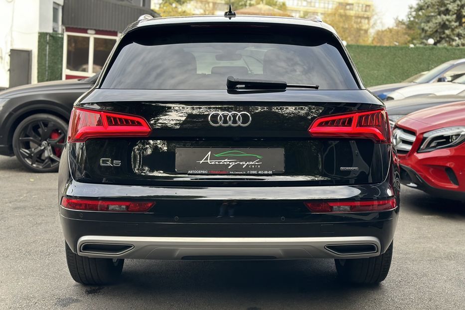 Продам Audi Q5 Quattro 2.0 TFSI 2017 года в Киеве