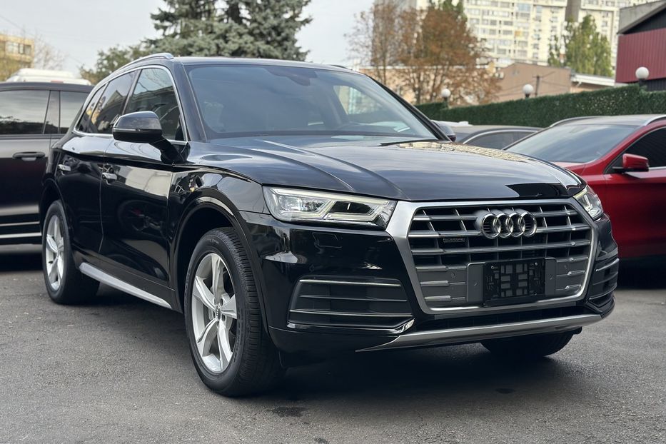 Продам Audi Q5 Quattro 2.0 TFSI 2017 года в Киеве