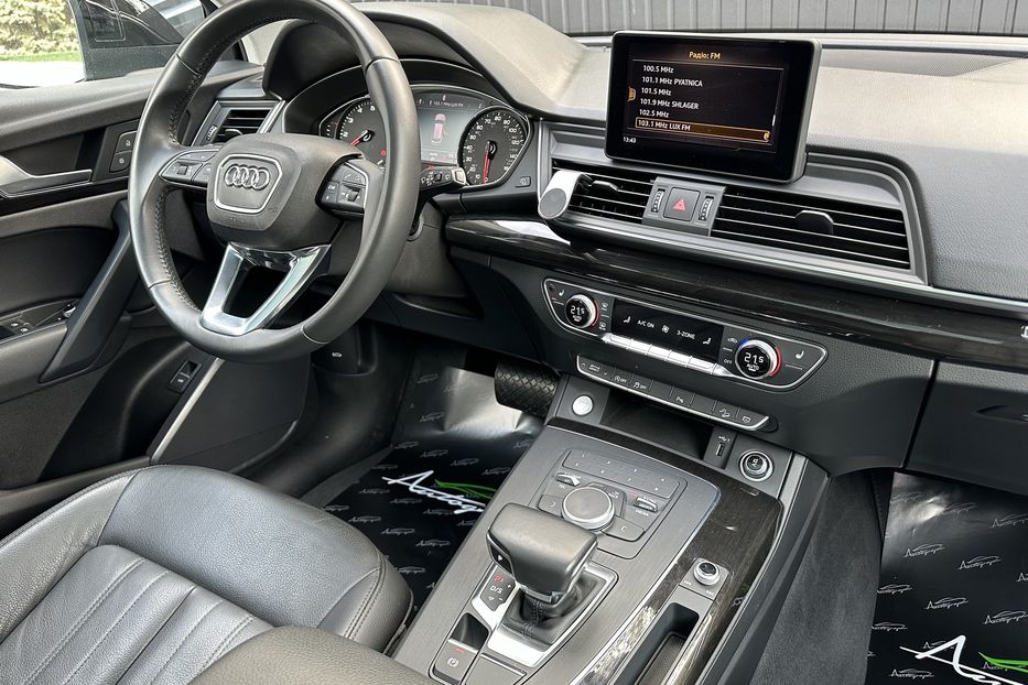 Продам Audi Q5 Quattro 2.0 TFSI 2017 года в Киеве